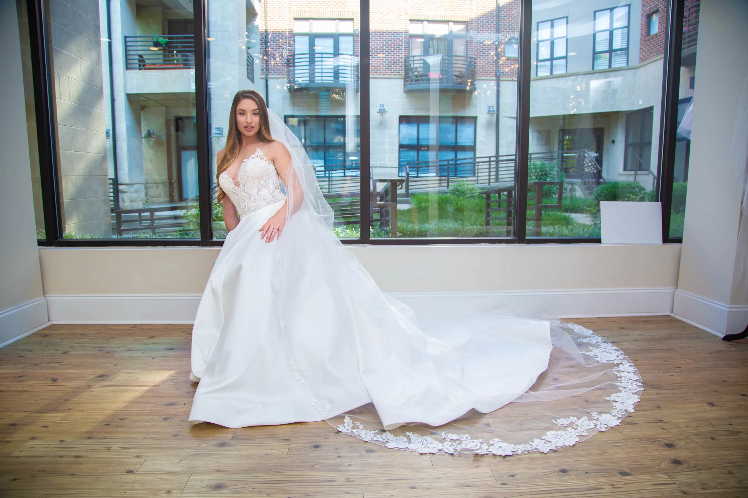 Wedding Veil: How to Choose One to Compliment Your Bridal Gown Style