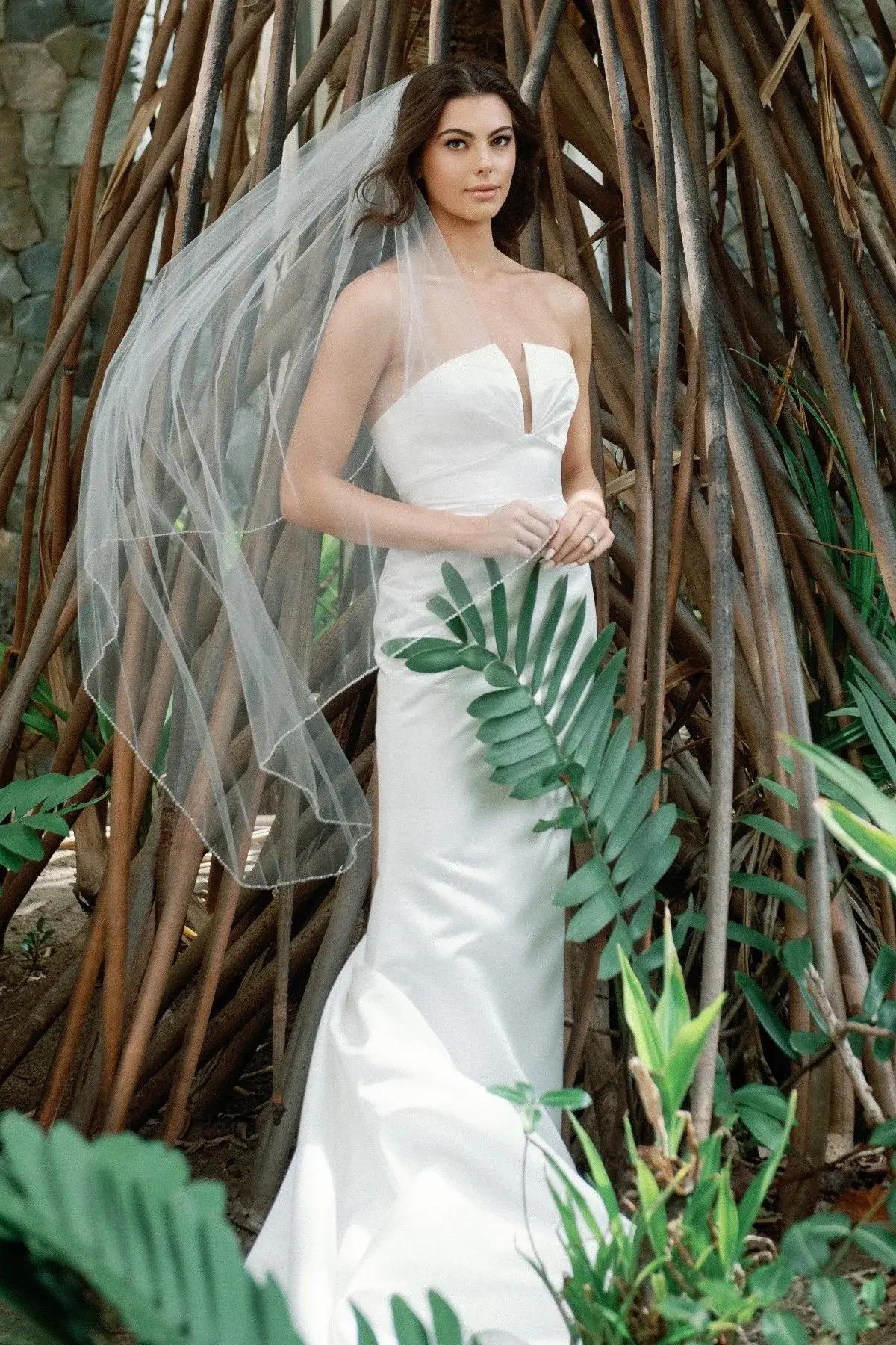 A Glimpse of Romance: Exploring Effortless Elegance with Wtoo by Watters Image